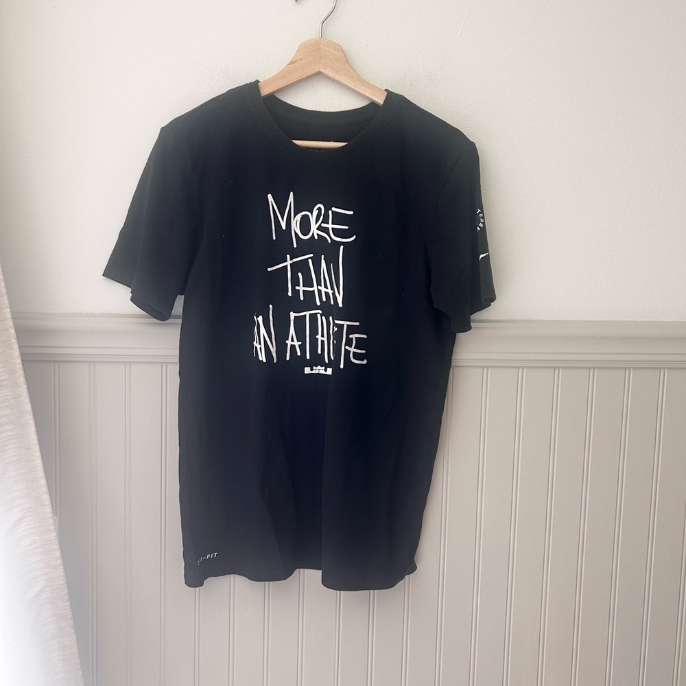 Nike LeBron James “More Than an Athlete” Graphic Tee Men’s Small